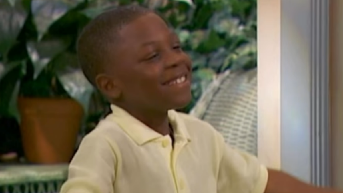 Bobb'e J. Thompson em "As Visões da Raven". Foto: Reprodução/SBT