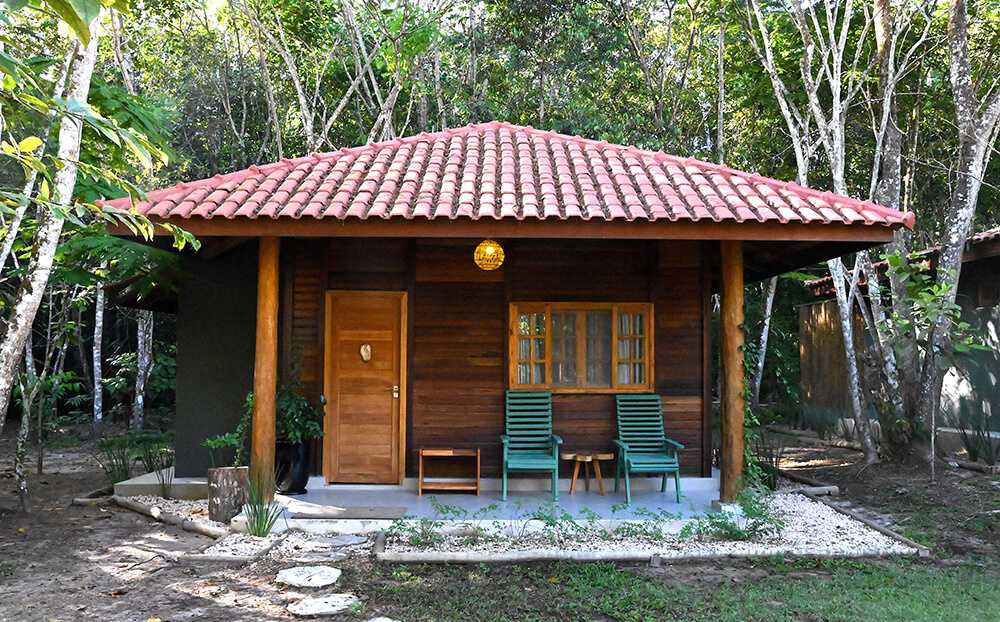 Chalé de madeira no Rio Azul Jungle Lodge - Novo Progresso (PA). Foto: Divulgação: Rio Azul Jungle Lodge