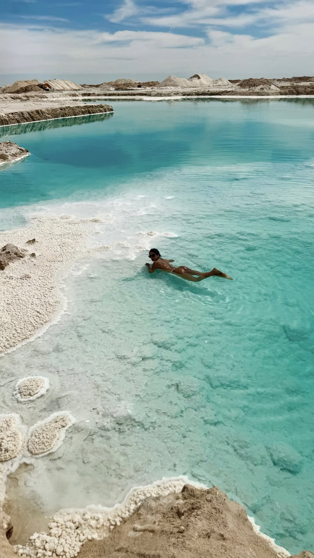 Anitta exibe look de praia durante viagem ao Egito.. Foto: Reprodução/Instagram