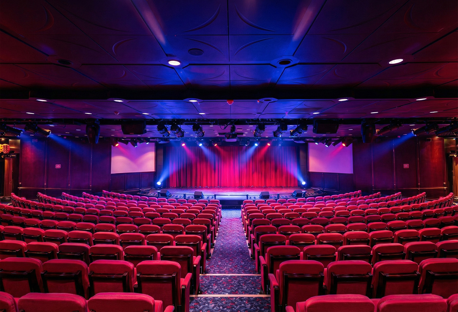 Teatro. Foto: Divulgação: Buenavista - Costazul Cruceros