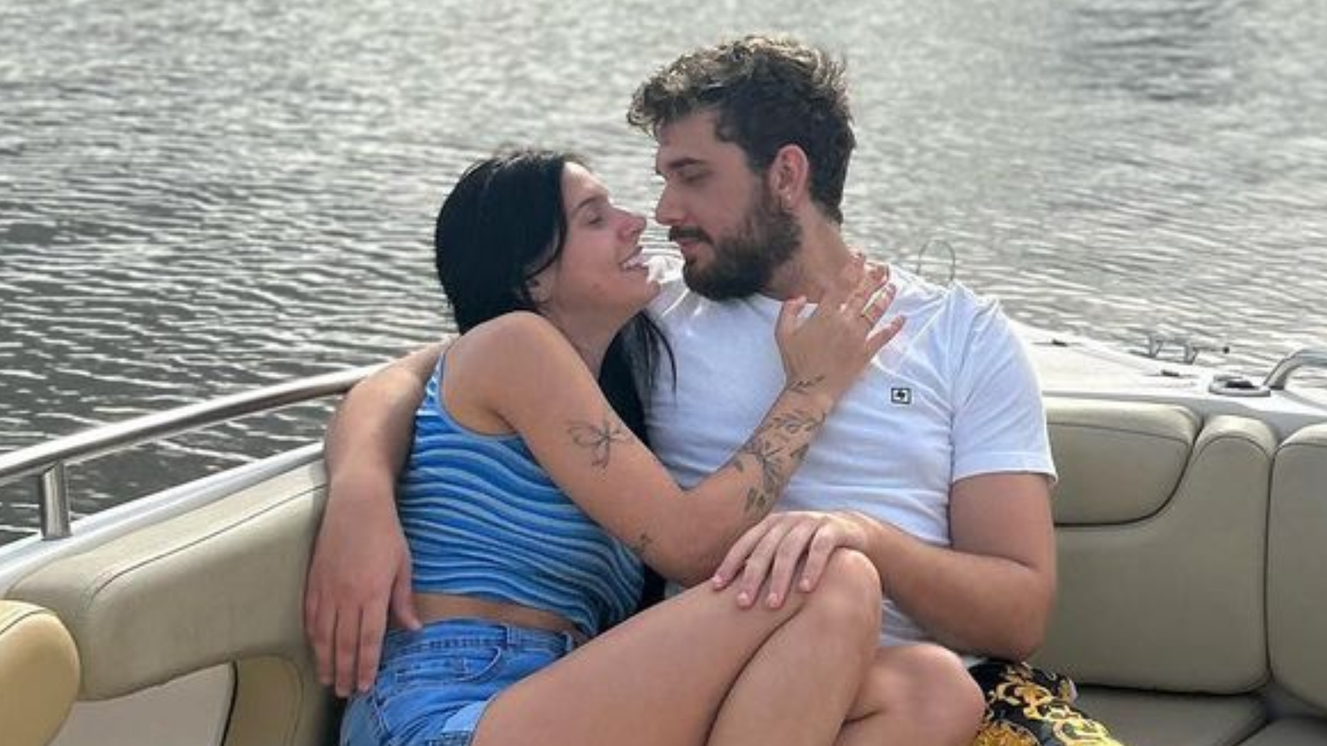 Gustavo Mioto e Ana Castela e mais: famosos que assumiram namoro em junho. Foto: Reprodução/Instagram