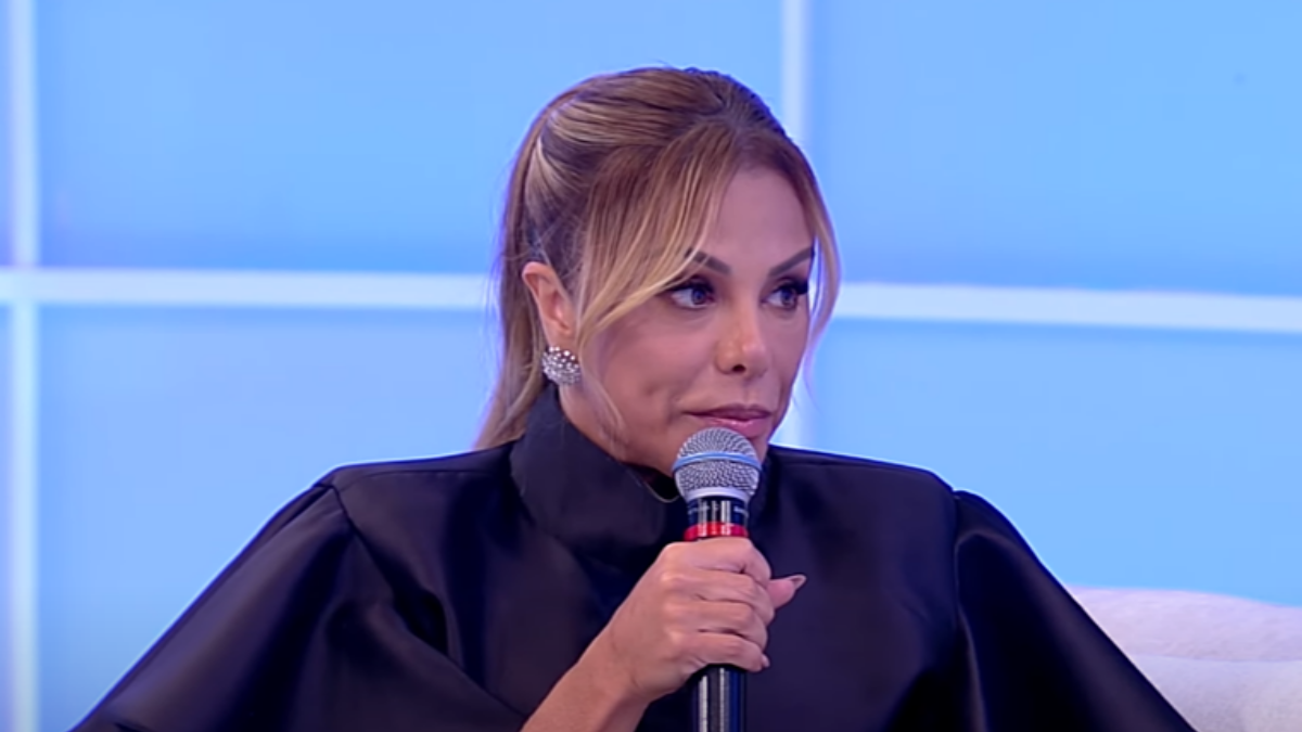 Poliana Rocha fala sobre Zé Felipe. Foto: Reprodução/RedeTV!
