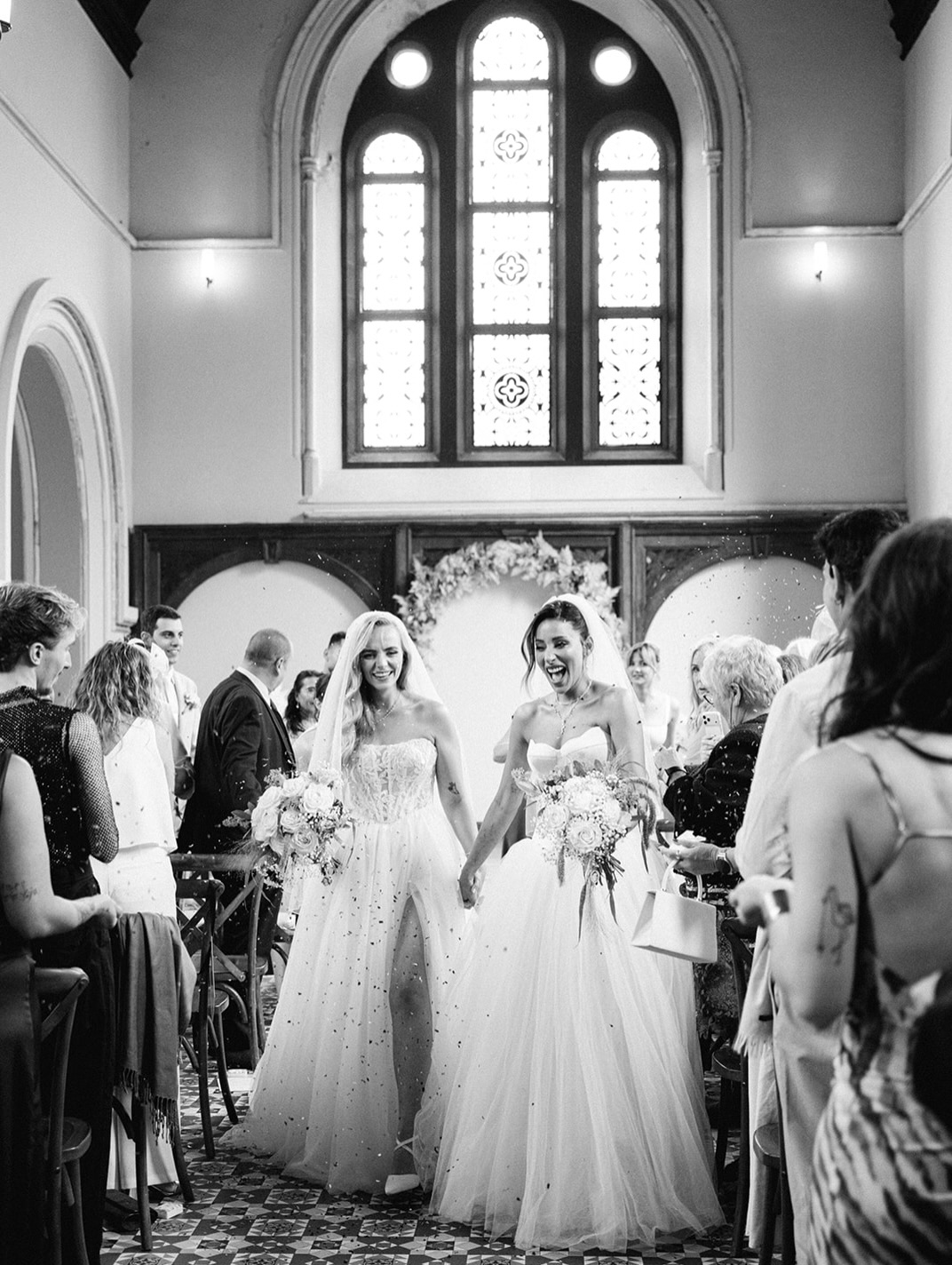 Talita Araújo se casa com Isla Wolfe em cerimônia realizada em Dublin, na Irlanda.. Foto: Reprodução/Instagram