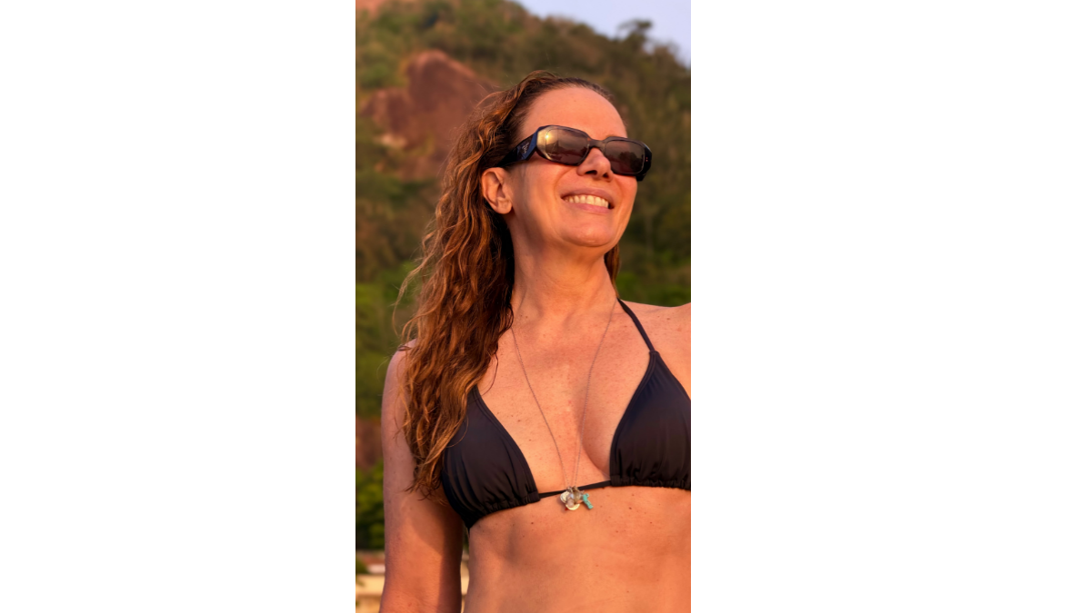 Regina Volpato curtindo a praia. Foto: Reprodução/Instagram/@regina_volpato