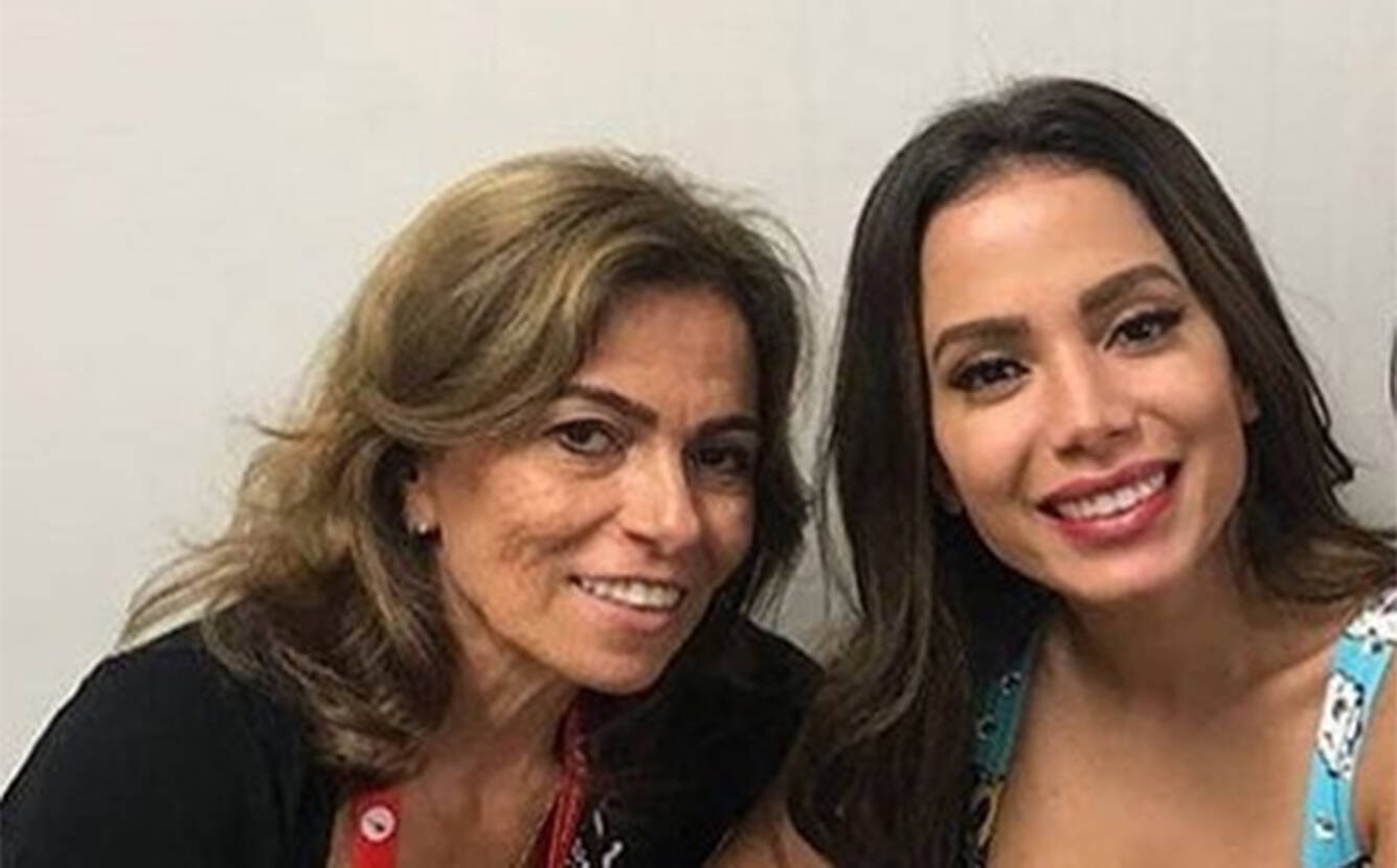 Mãe de Anitta fala sobre estreia da filha como Rainha da Grande Rio. Foto: Reprodução/Instagram