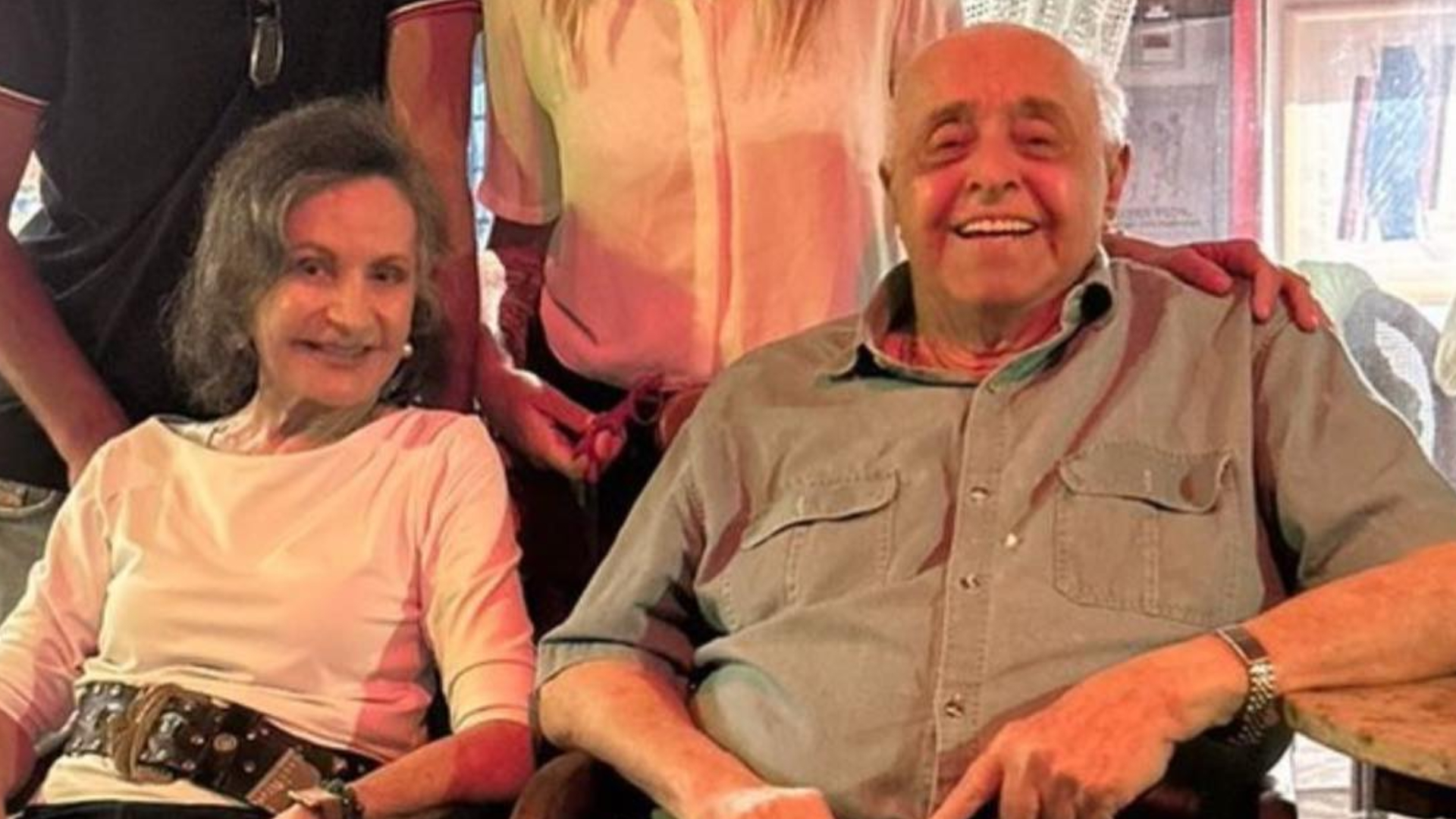 Rosamaria Murtinho atualiza estado de saúde de Mauro Mendonça após foto preocupar fãs.. Foto: Reprodução/Instagram