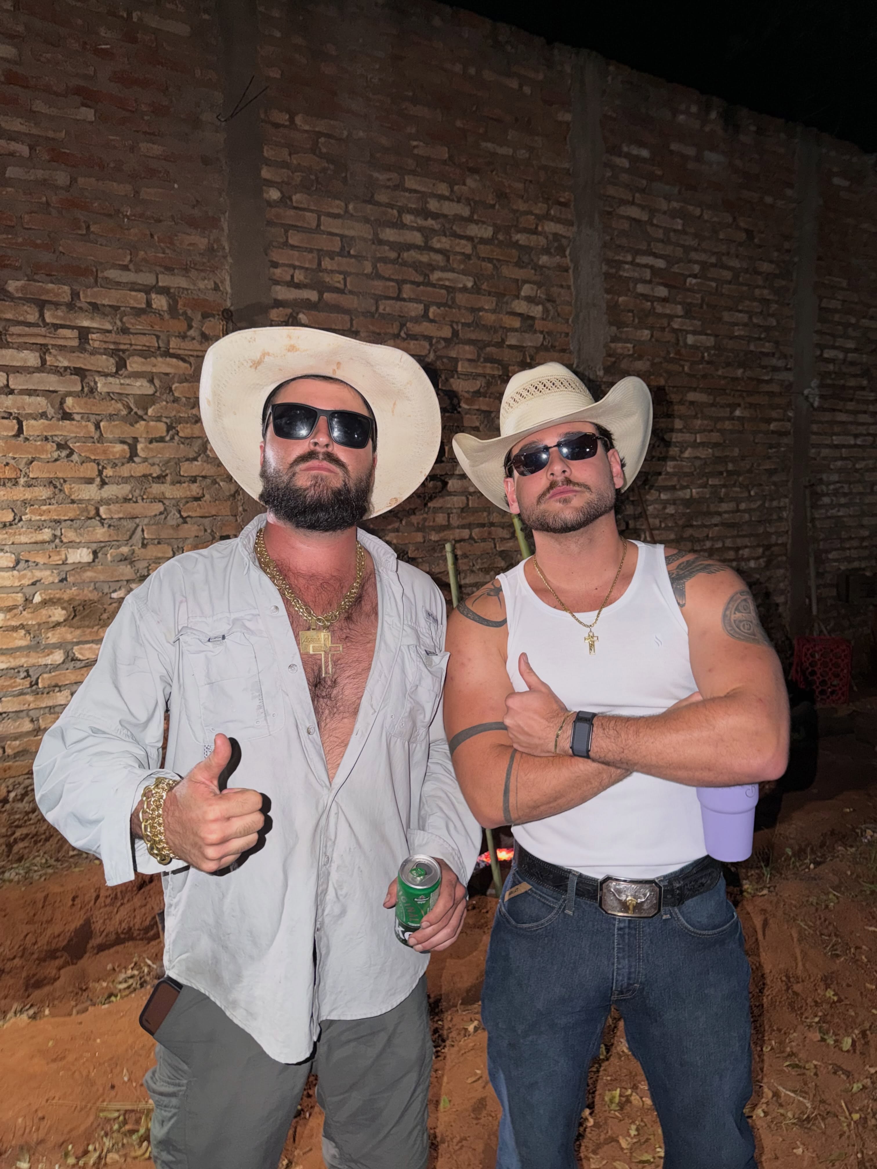 Rincon e AgroTaigo se envolvem em confusão com filmmaker.. Foto: Reprodução/Intagram/@agrotaigo