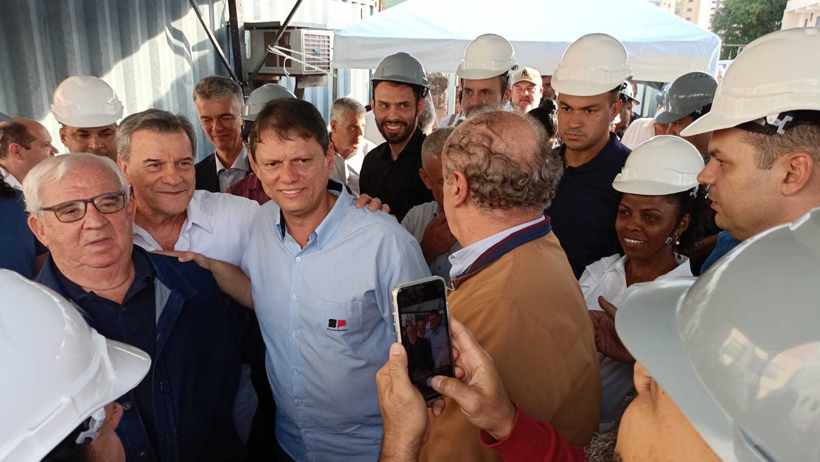 Tarcísio em Araraquara. Foto: Márcia Bessa /iG