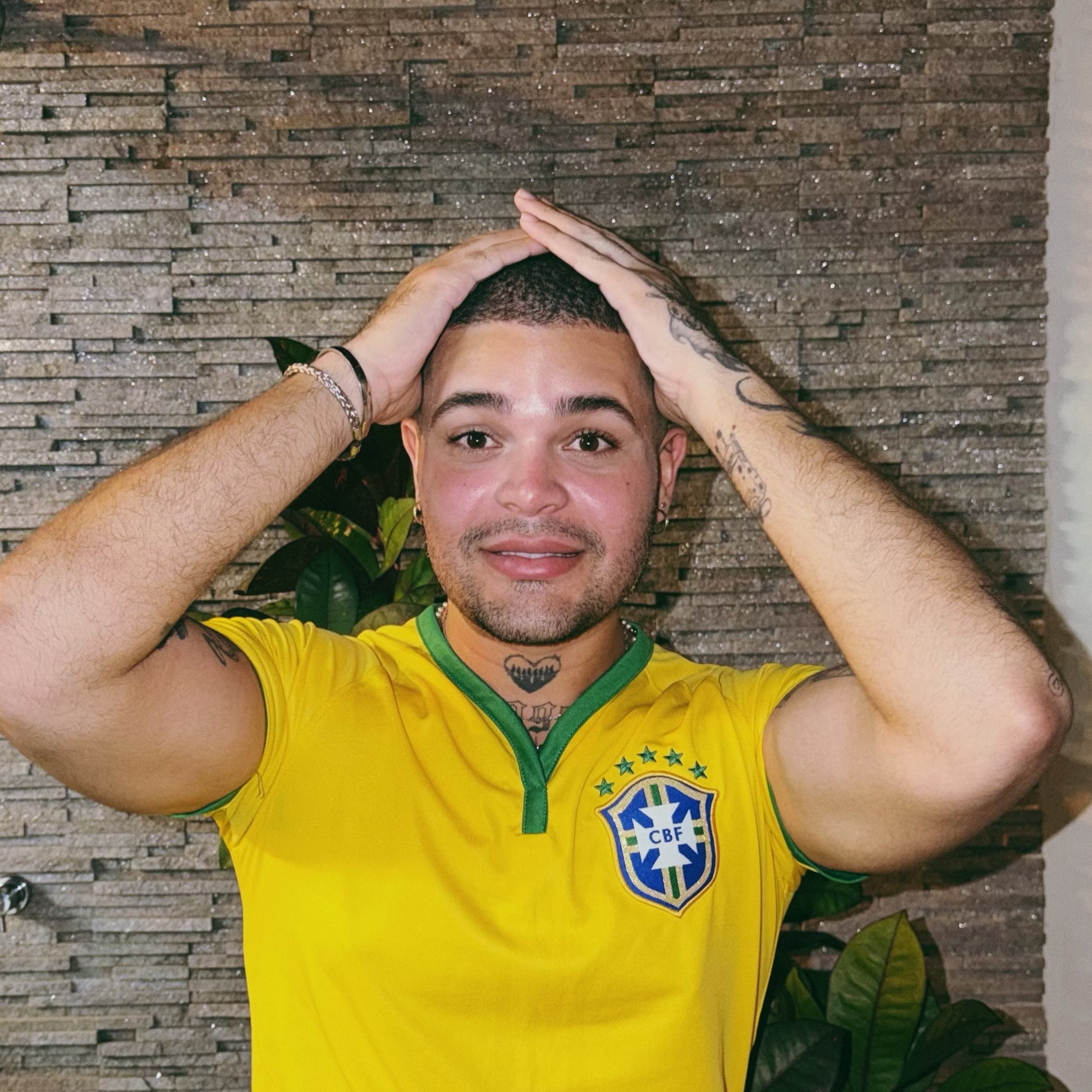 Filgueira, participante do "Estrelas da Casa", é detonado por Anitta.. Foto: Reprodução/Instagram/@filgueira