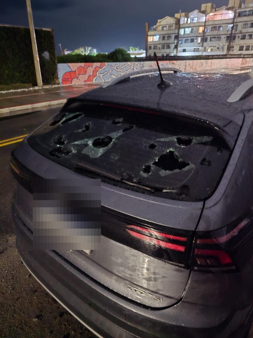 Para-brisa atingido por granizo. Foto: Reprodução/redes sociais