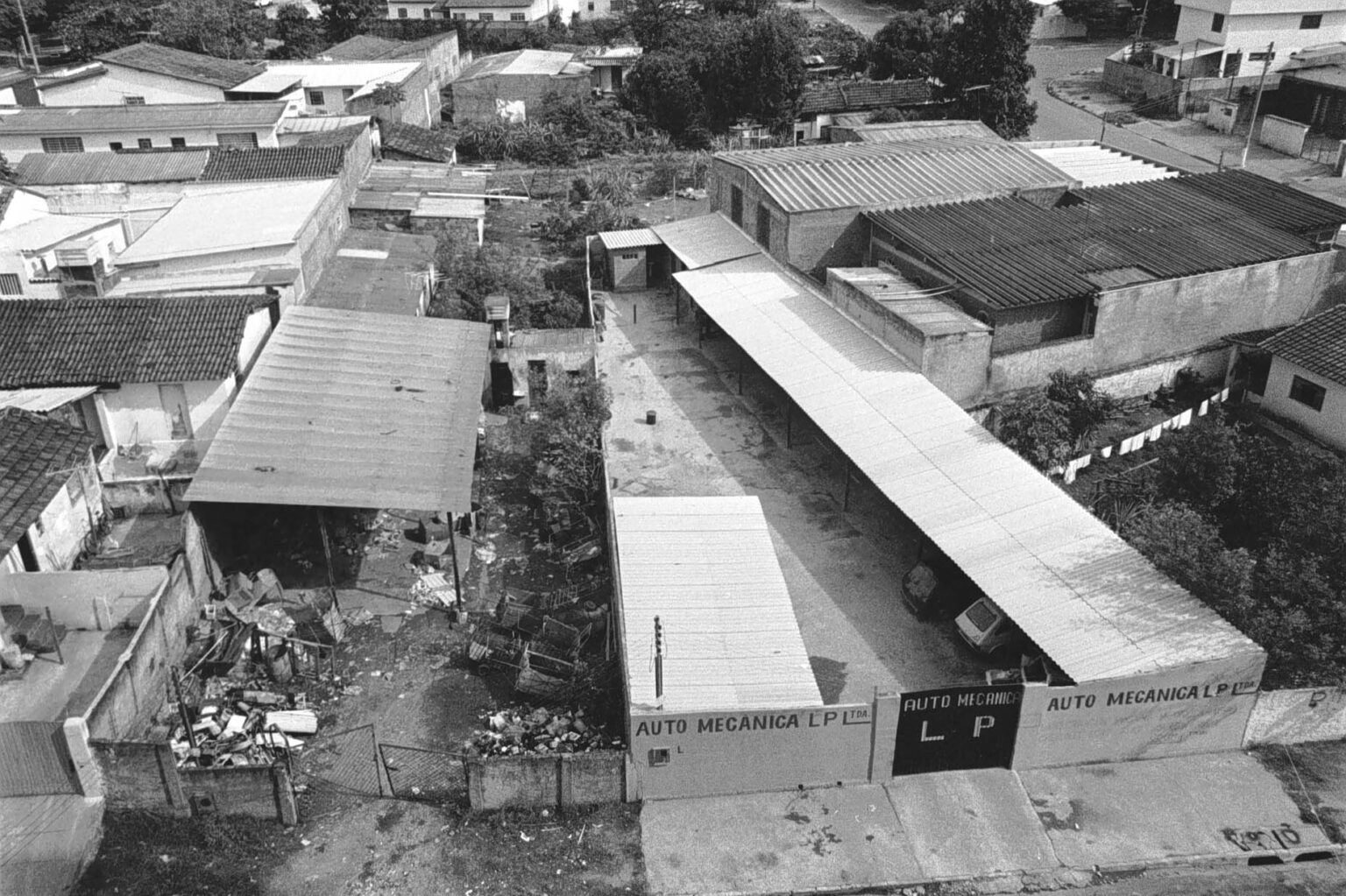 Yosikazu Maeda Ferro-velho em Goiânia que esteve entre os principais pontos de contaminação durante o acidente com o Césio-137, em 1987 Yosikazu Maeda