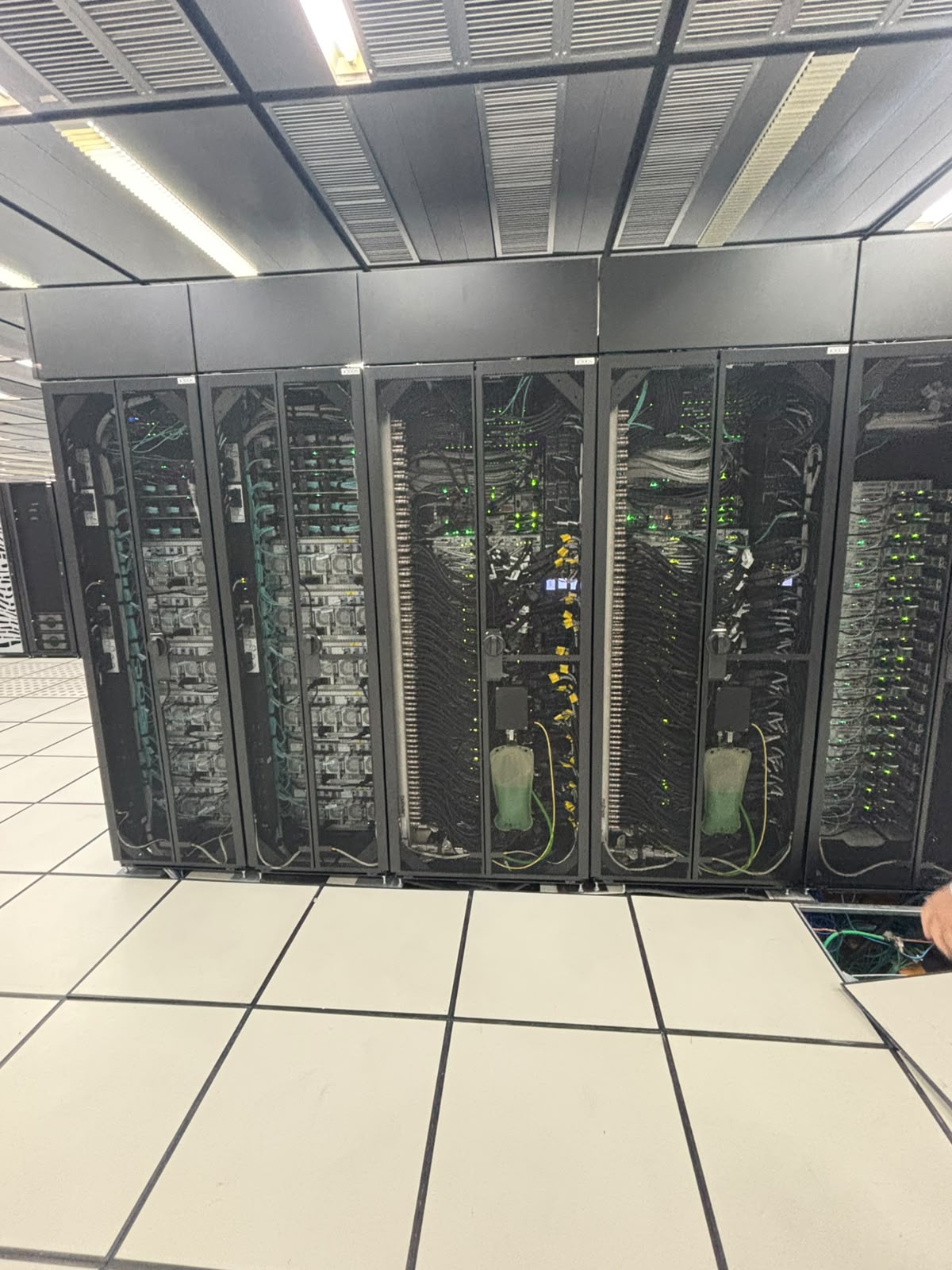 Serviço de Supercomputação (Sesup) - Inpe. Foto: Pedro Boaventura/iG