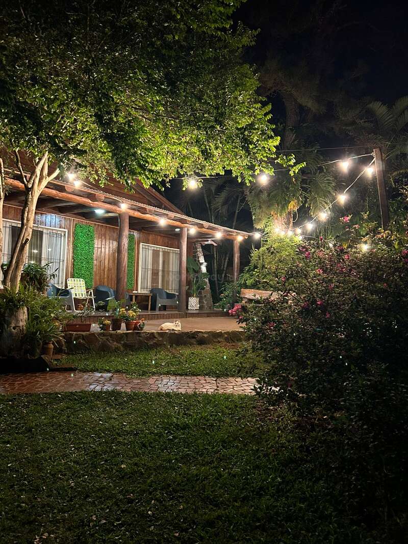Hostel anuncia vaga de voluntariado em Puerto Iguazú, na Argentina. Foto: Reprodução: Work Away