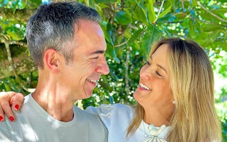 Ticiane Pinheiro comenta que gays elogiam as pernas de Tralli. Foto: Reprodução/Internet