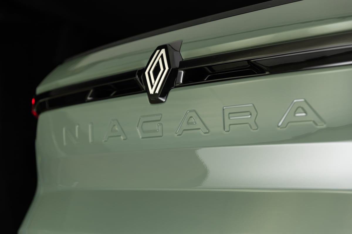 Nome Niagara aparece estampado na tampa traseira da nova picape intermediária da Renault. Foto: divulgação/Renault