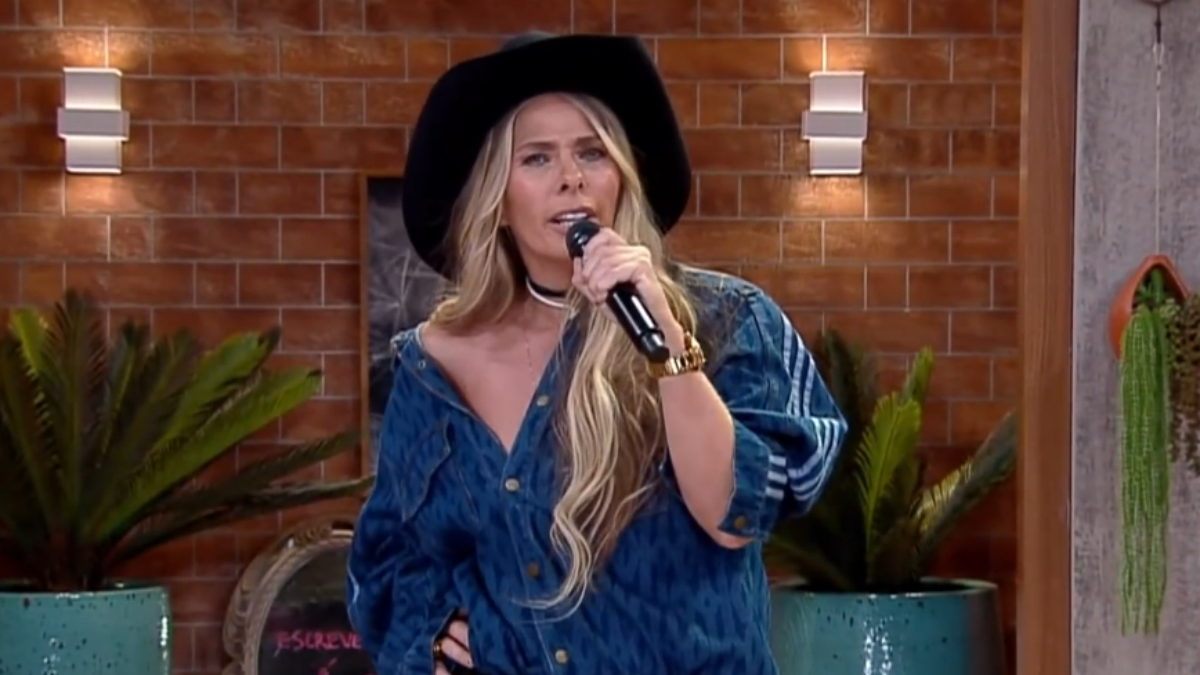 Adriane voltou à Record em 2021. Foto: Reprodução/TV Record